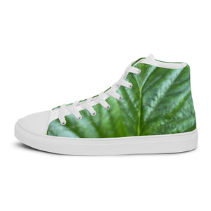 Strawberry Summer Jungle Men’s high top canvas shoes